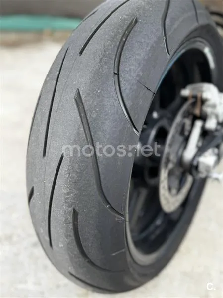 KTM 990 SUPER DUKE – Vista 6