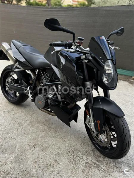 KTM 990 SUPER DUKE – Vista 9