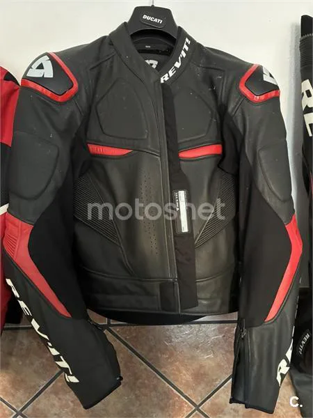 Ducati Monster 821 – Vista 15