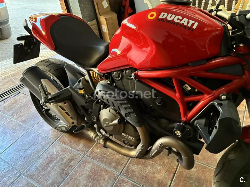 Ducati Monster 821 – Vista 3