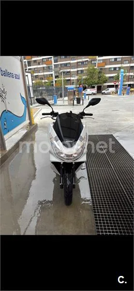 Honda PCX 125 – Vista 2