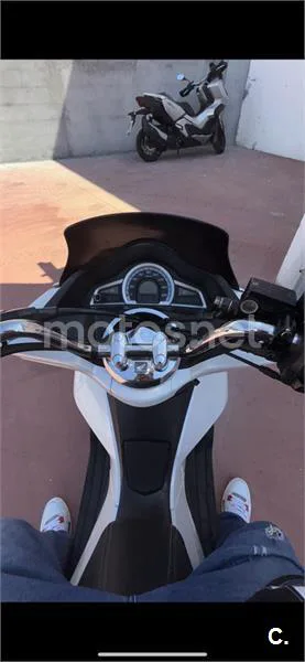Honda PCX 125 – Vista 3