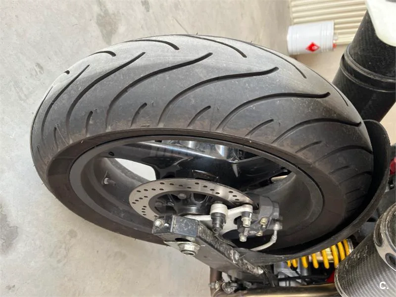 Ducati Monster 696 – Vista 13