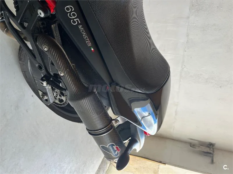 Ducati Monster 696 – Vista 4