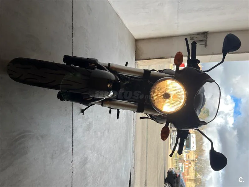 Ducati Monster 696 – Vista 8