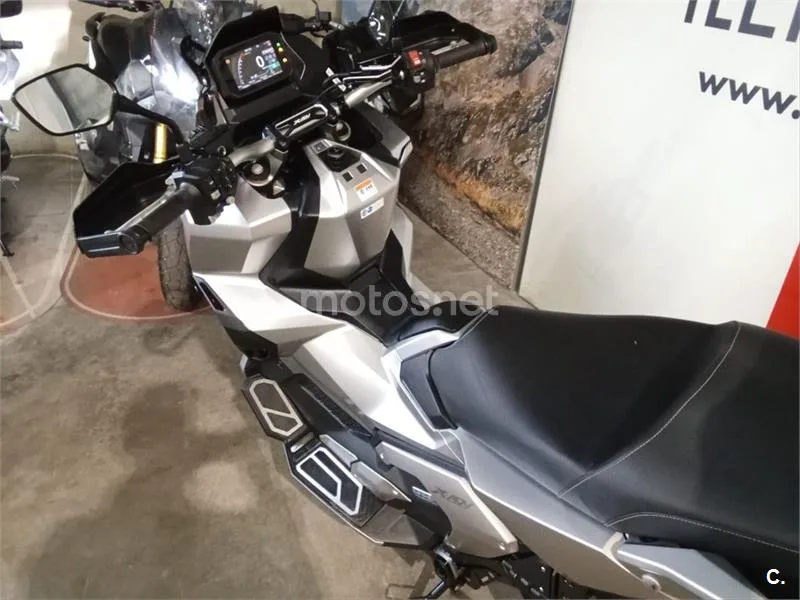 Honda X-ADV – Vista 3