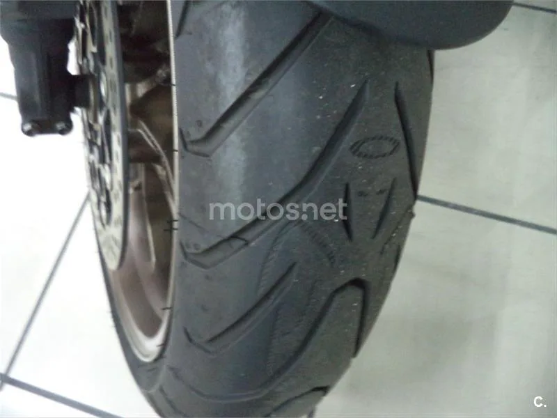 Honda CB 650 R – Vista 4