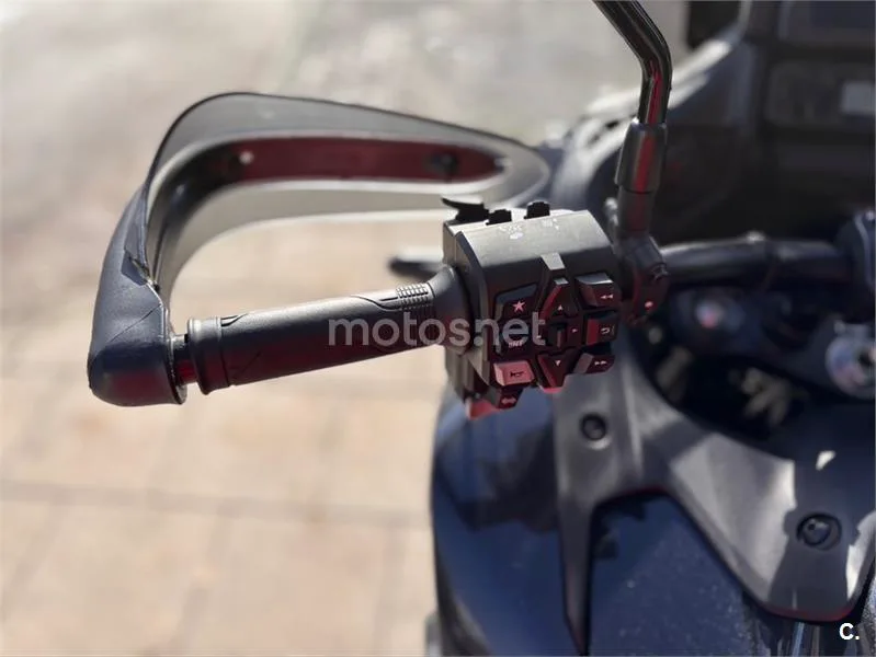 Honda NT1100 – Vista 16