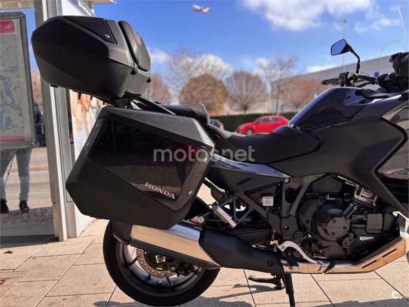 Honda NT1100 – Vista 9