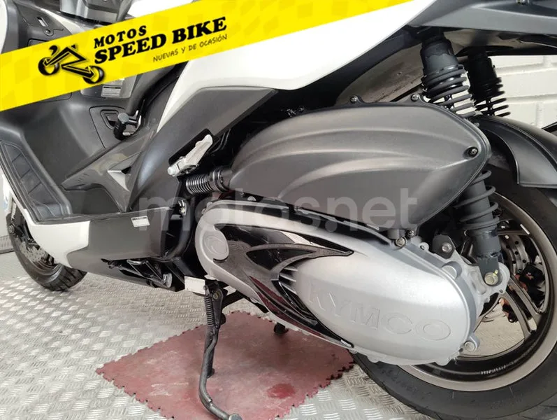 Kymco Xciting 400 – Vista 13