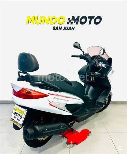 Suzuki Burgman 125 – Vista 6