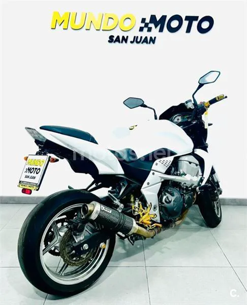 Kawasaki Z750 – Vista 6