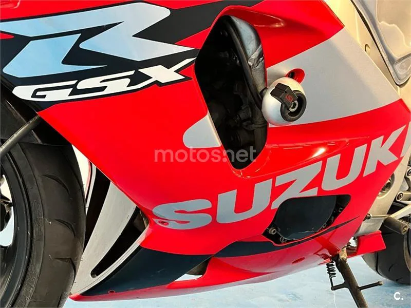 Suzuki GSX-R750 – Vista 31