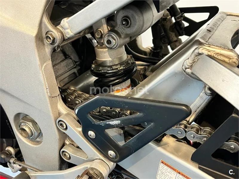 Suzuki GSX-R750 – Vista 37