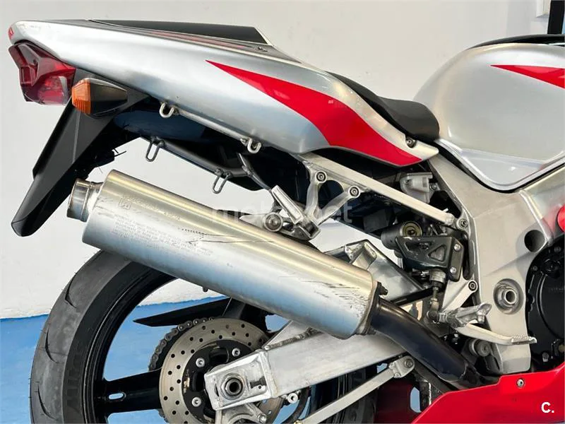 Suzuki GSX-R750 – Vista 7