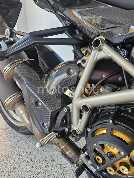 Ducati Streetfighter 1100 – Vista 7