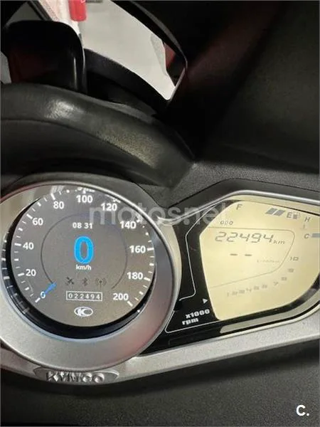 Kymco Xciting S 400 – Vista 9