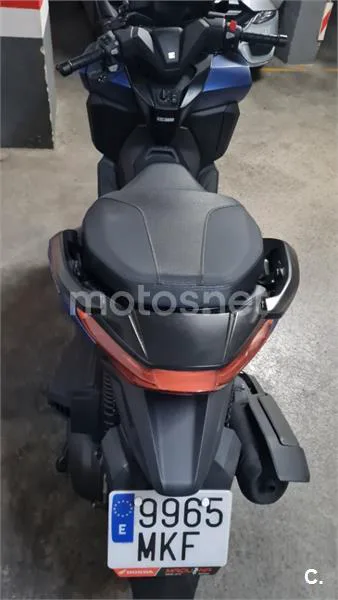 Honda Forza 350 – Vista 3