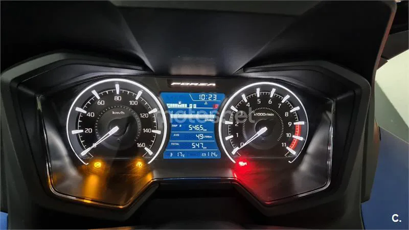 Honda Forza 350 – Vista 5