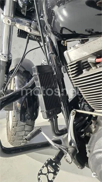 Harley-Davidson Dyna Fat Bob – Vista 11