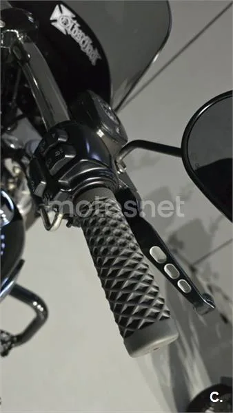 Harley-Davidson Dyna Fat Bob – Vista 12