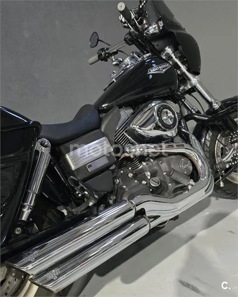 Harley-Davidson Dyna Fat Bob – Vista 8