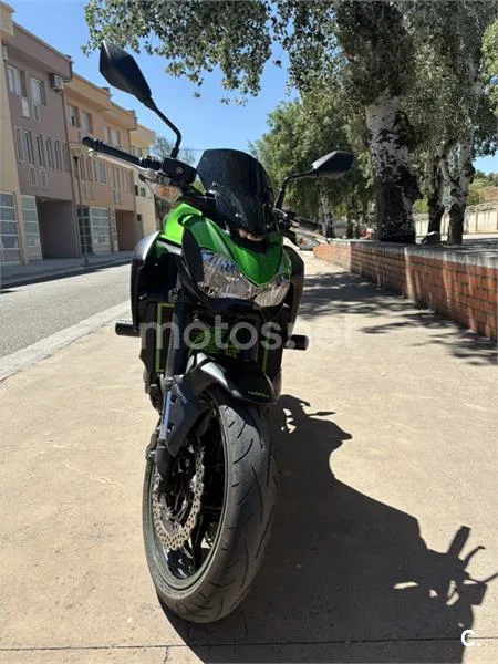 Kawasaki Z 900 – Vista 2