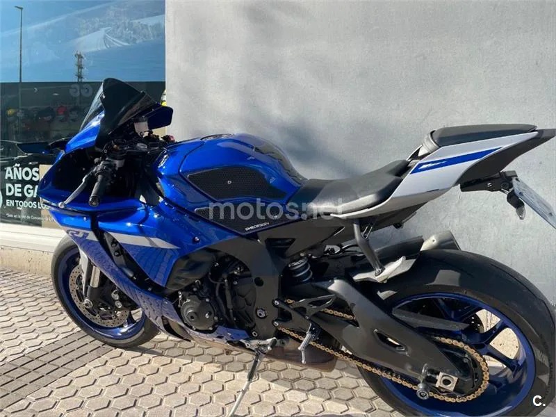 Yamaha R1 – Vista 3
