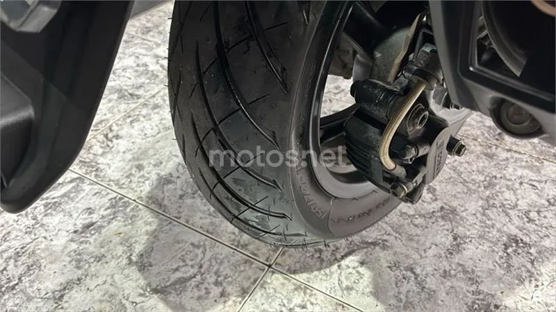 Kymco Super Dink 350 – Vista 7