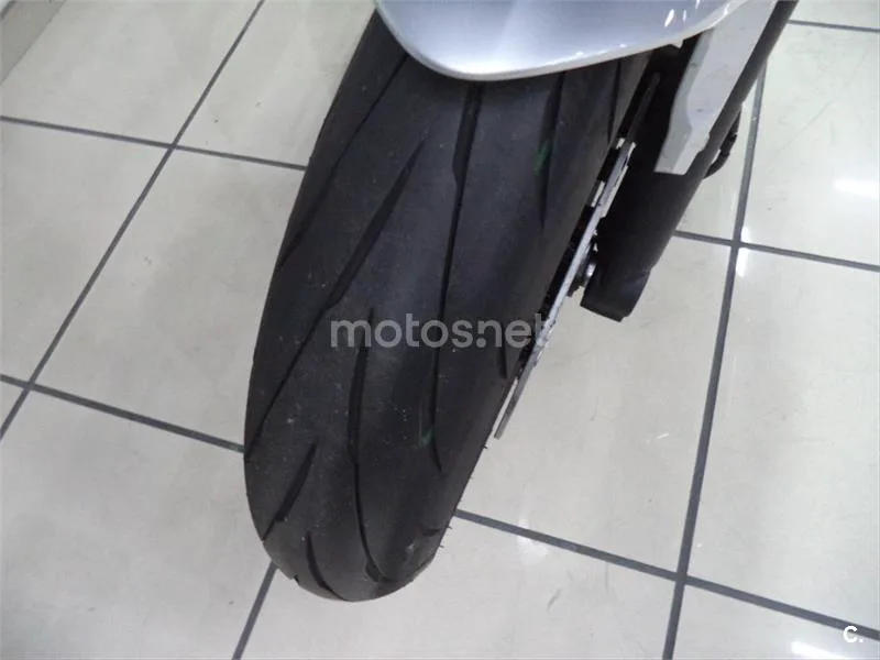 Kawasaki Ninja 7 Hybrid – Vista 3