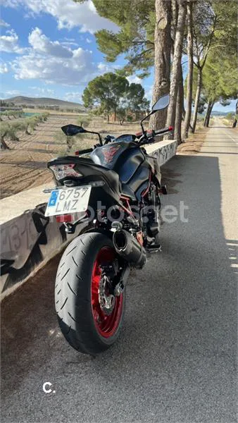 Kawasaki Z 900 – Vista 1