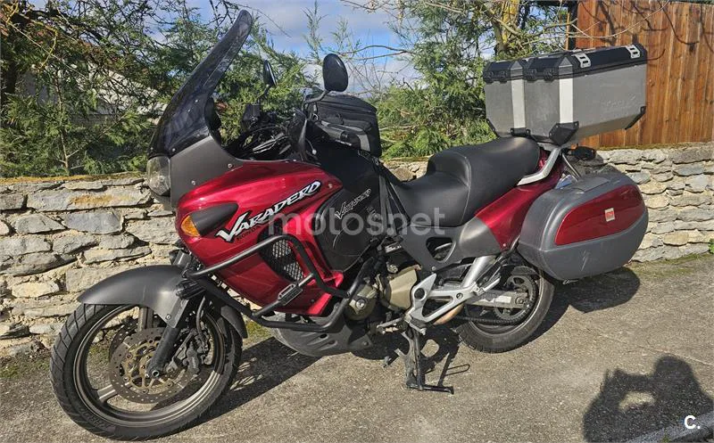 Honda Varadero XL1000V 4000 € 2000 Araba - 1