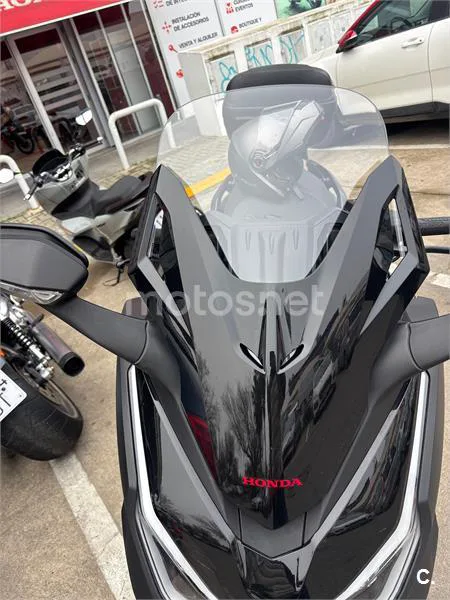 Honda Forza 350 – Vista 16