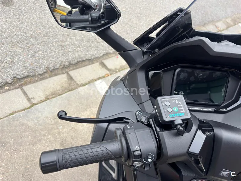 Honda Forza 350 – Vista 17