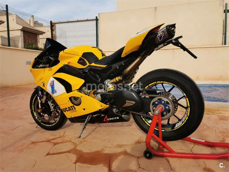 Ducati Panigale V4 – Vista 4