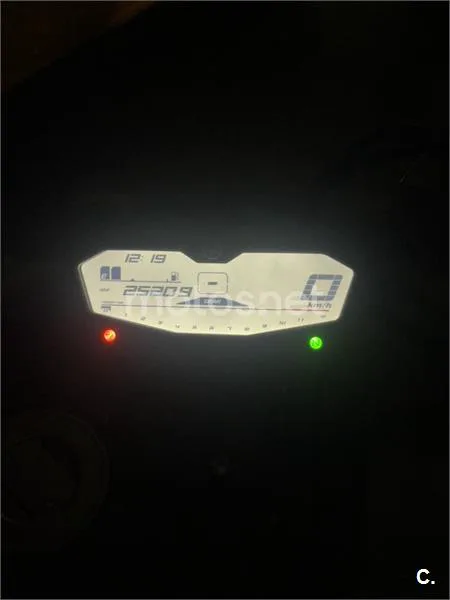 Yamaha MT-07 – Vista 5