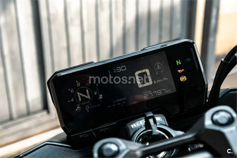 Honda CB 500 F – Vista 8