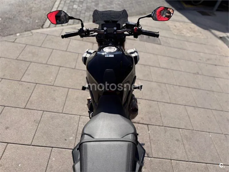 Honda CB 650 R – Vista 12