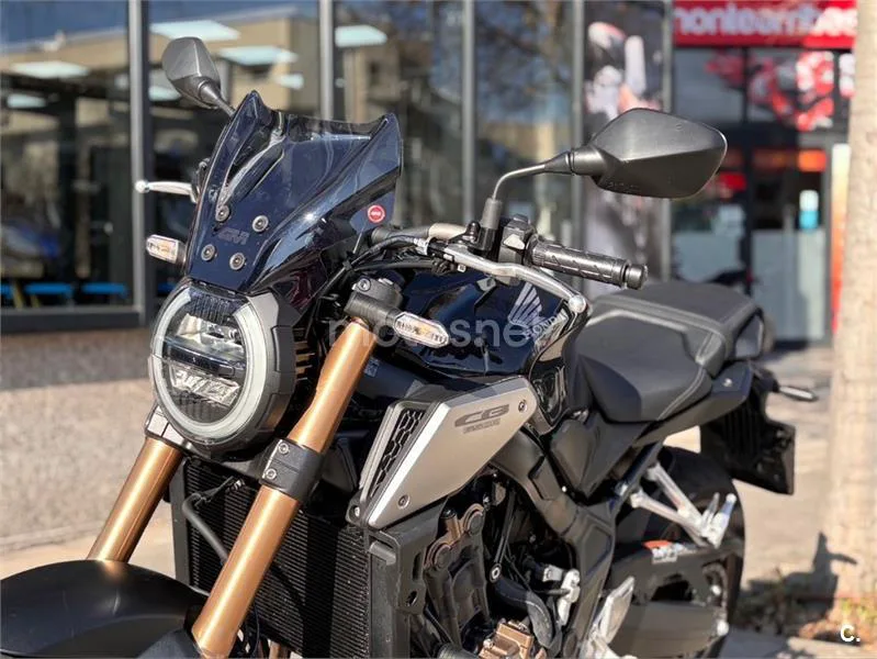 Honda CB 650 R – Vista 15
