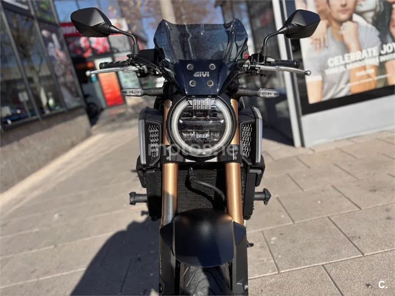 Honda CB 650 R – Vista 6