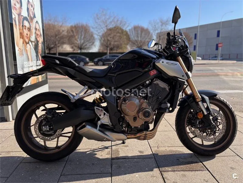 Honda CB 650 R – Vista 7