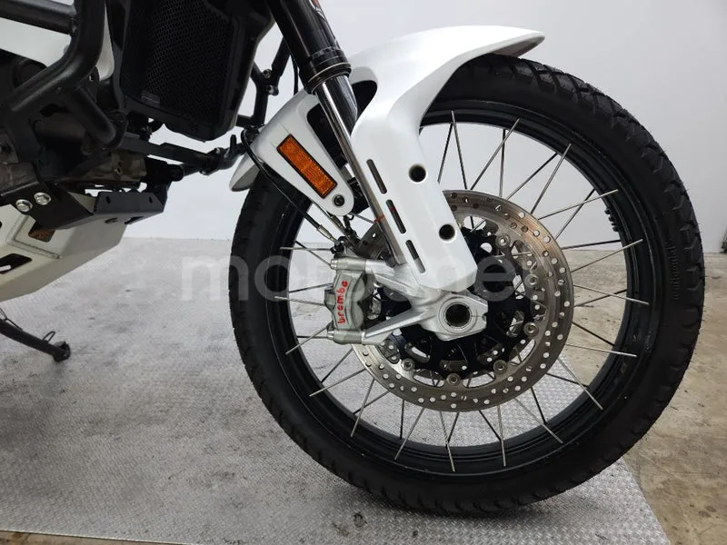 Ducati DesertX – Vista 11