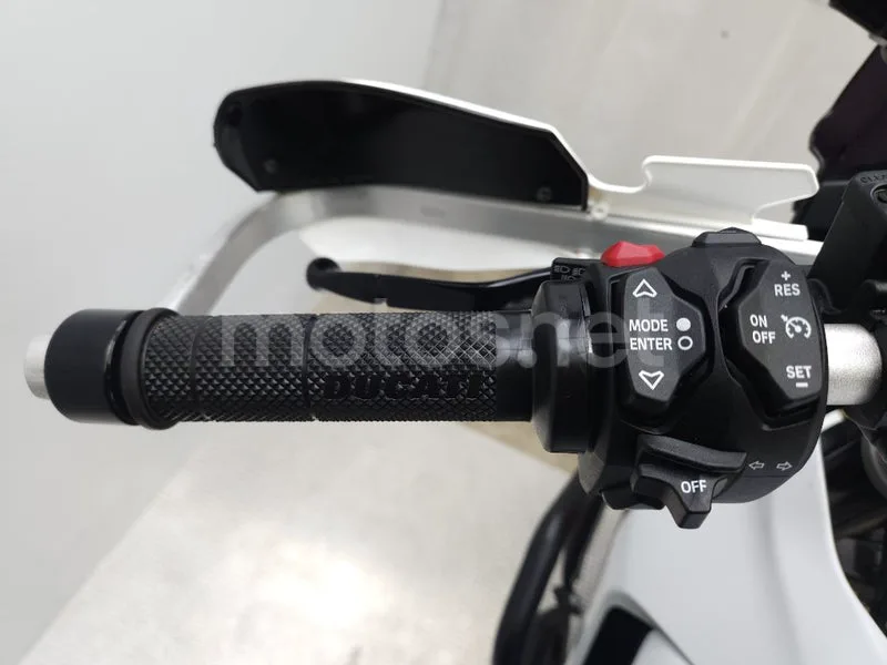 Ducati DesertX – Vista 8