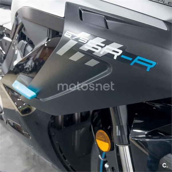 CFMOTO 675 SR-R – Vista 15