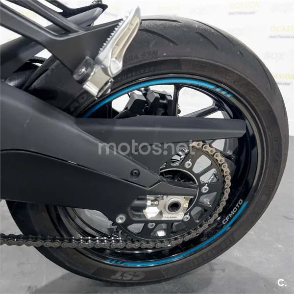 CFMOTO 675 SR-R – Vista 8