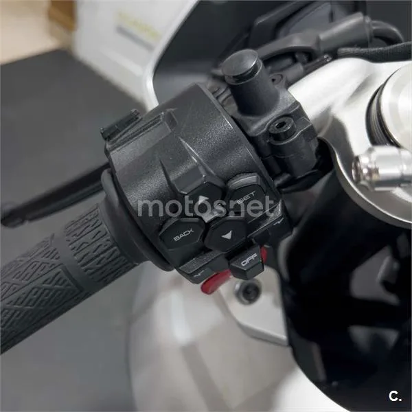 CFMOTO 675 SR-R – Vista 10
