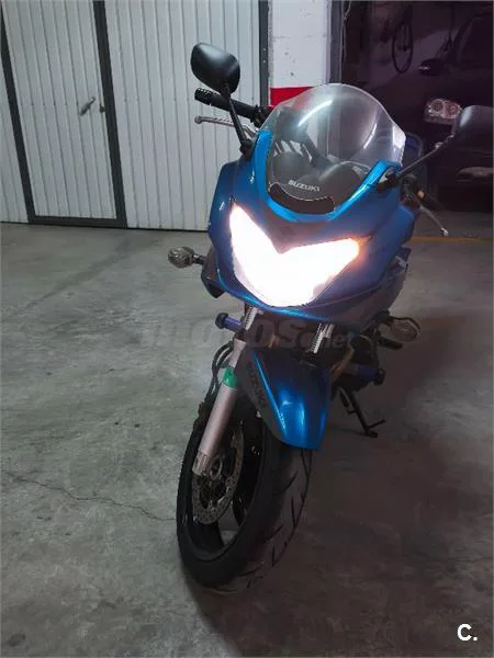 Suzuki Bandit 650 S – Vista 3