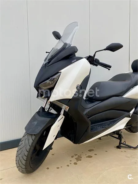 Yamaha XMAX 300 – Vista 5