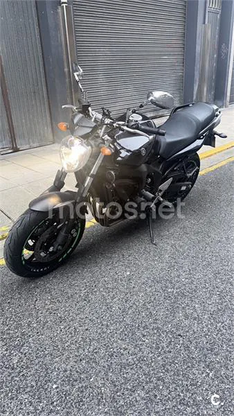 Yamaha FZ6 N S2 – Vista 3