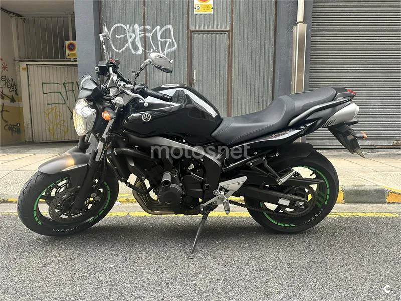 Yamaha FZ6 N S2 – Vista 4